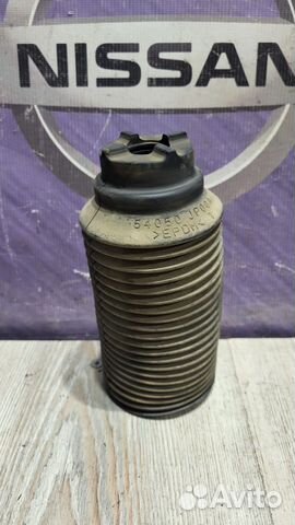 Пыльник стойки амортизатора Nissan teana J32 Лев