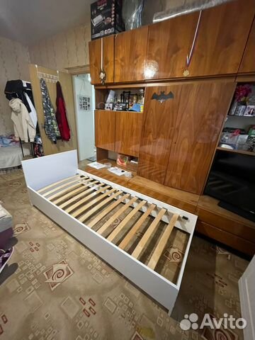 Кровать односпальная