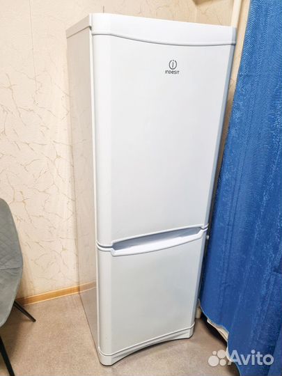 Холодильник indesit