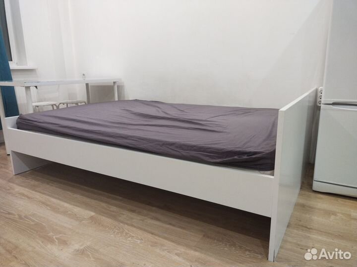 Кровать двухспальная