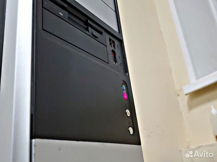 Игровой системый блок 6 ядер/8гб/HD7700/250GB