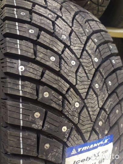 Triangle IcelynX TI501 235/60 R18