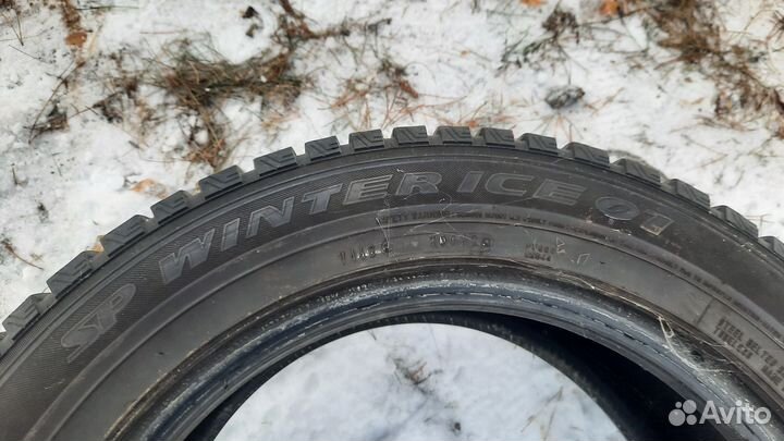 Dunlop SP Winter Ice 01 235/55 R17 99T