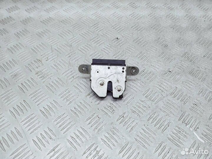 Замок багажника Opel Corsa D 2-й рест. 2011