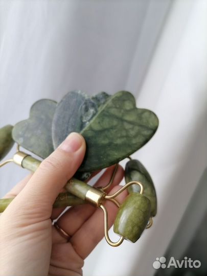 Массажер для лица Гуаша из натурального нефрита