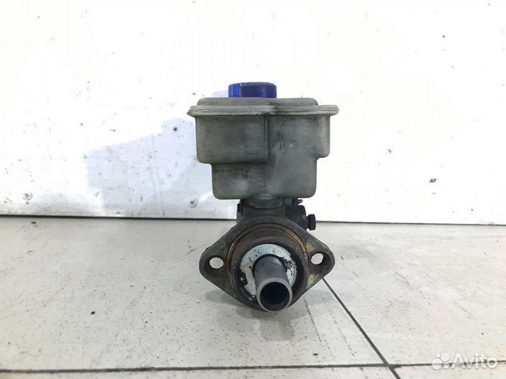 Цилиндр тормозной главный