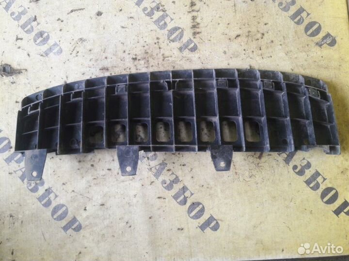 Пыльник переднего бампера Skoda Fabia 2007-2015