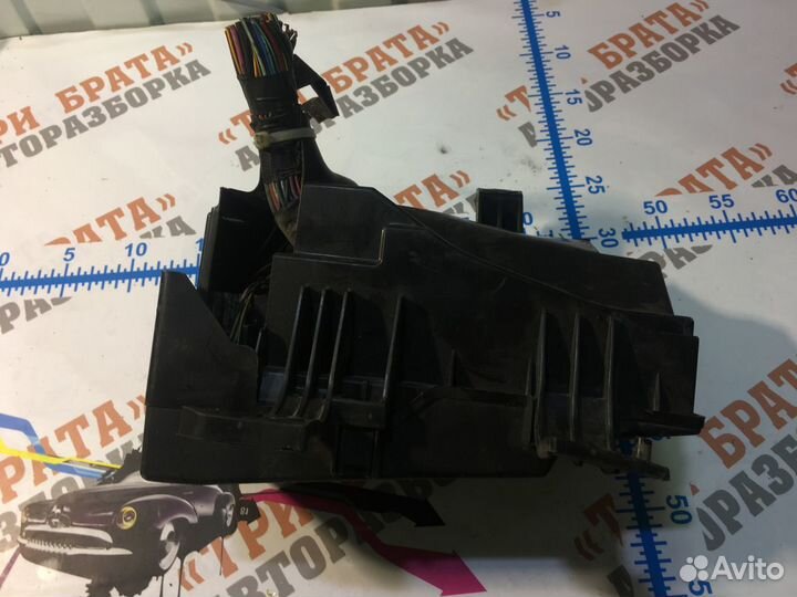 Мазда 6 Блок предохранителей