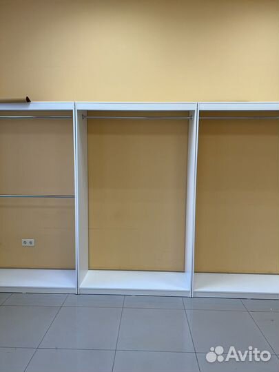 Вешала, стойки, рейлы