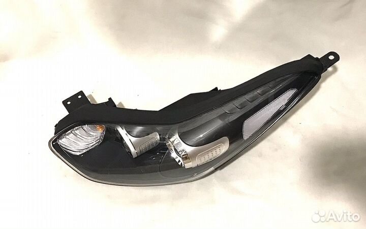Оригинальные фары на Kia Sportage Ql