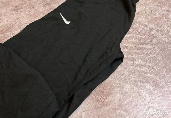 Спортивные костюмы Nike стильные