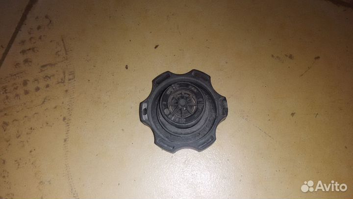 Крышка расширительного бачка GM