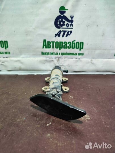 Форсунка омывателя фар правая Skoda Superb 2