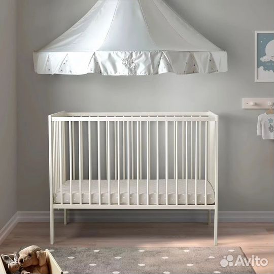 Принадлежности в кроватку малышу