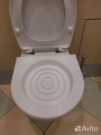 Продам сиденье для кошки на унитаз