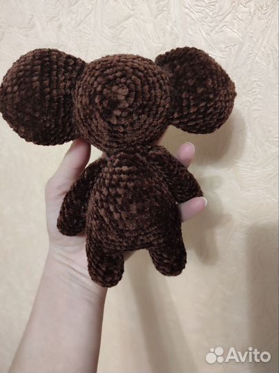 Чебурашка игрушка вязанная крючком