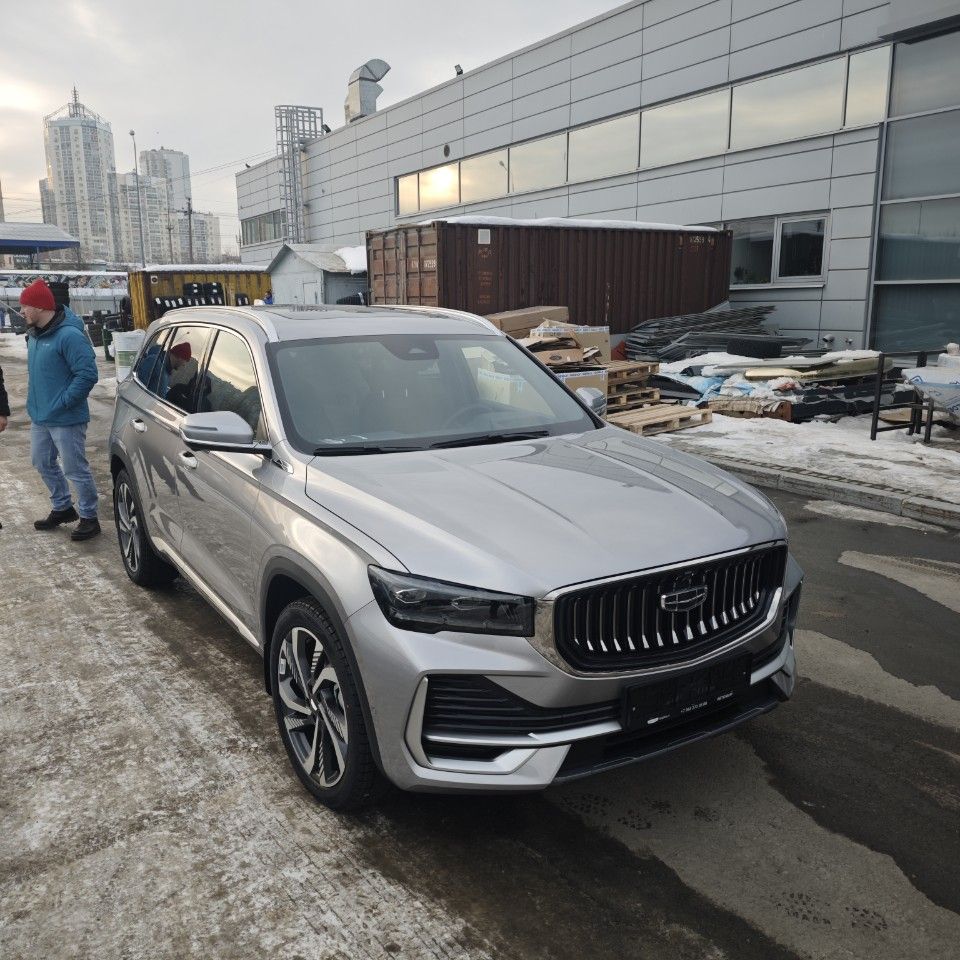 Geely Monjaro: фото владельца