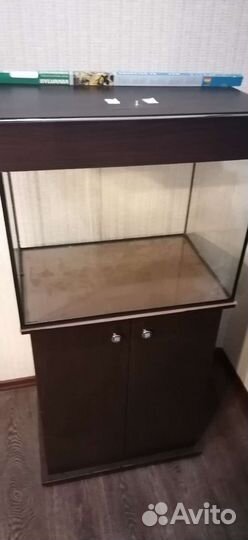 Аквариум с тумбой 100л