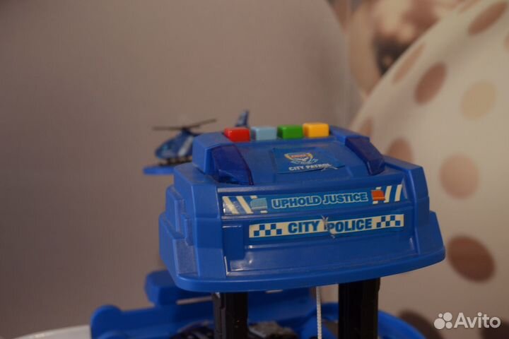 Парковка полицейский участок