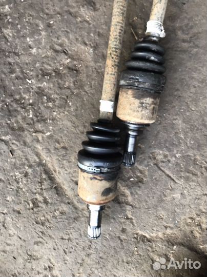 Fiat albea полу ось