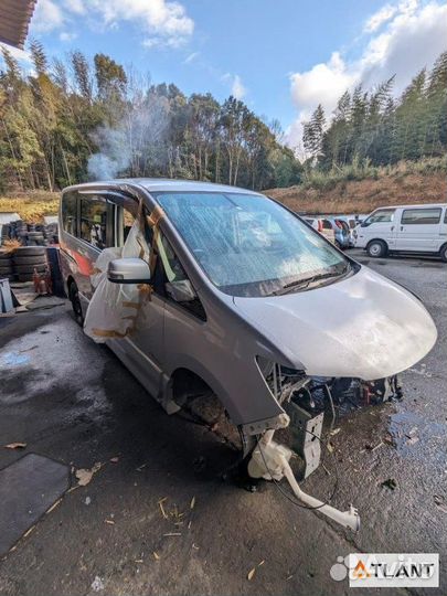 Бачок омывателя nissan serena