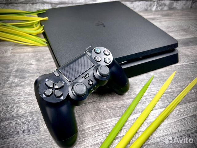 Игровая приставка Sony PS4 с Играми и Подпиской