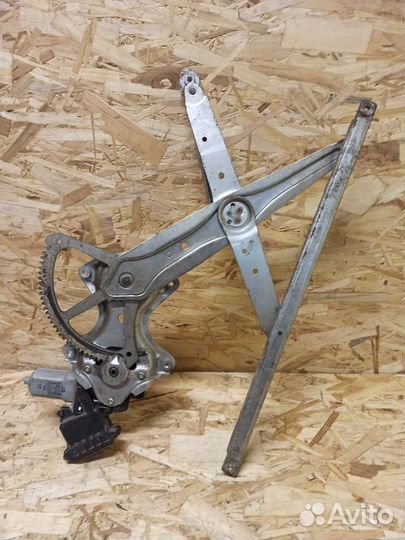 Стеклоподъемник передний левый Corolla E150, Auris