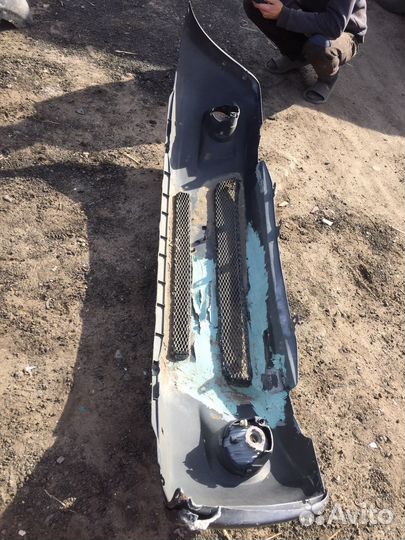 Бампер передний mitsubishi Pajero