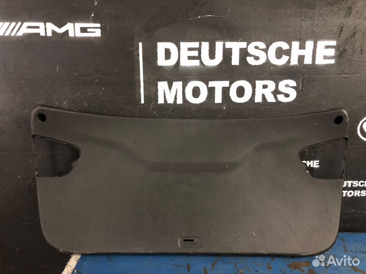 Обшивка крышки багажника Hyundai Creta 1