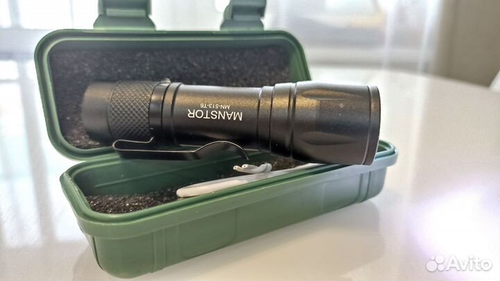 Фонарик аккумуляторный