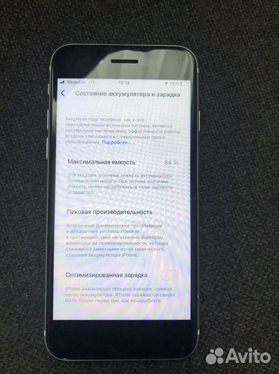 Телефон iPhone se 2020