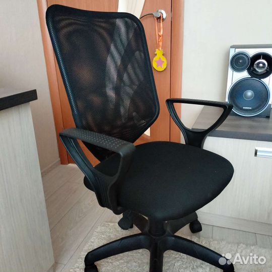 Компьютерный стул новый