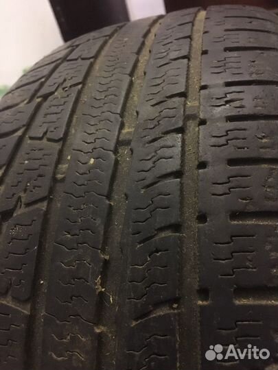 Nokian Tyres WR A4 215/60 R16