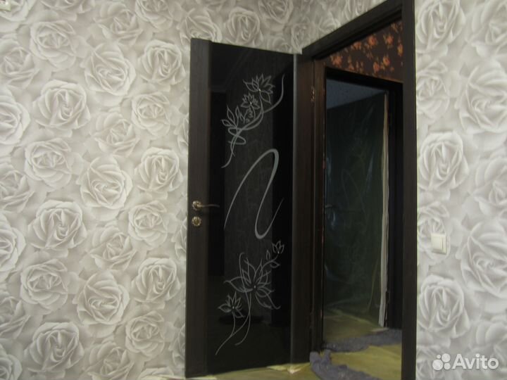 Поклейка обоев