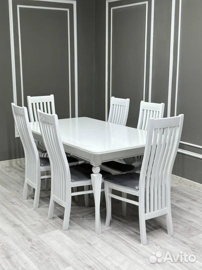 Комплект стол и стулья.Оплата при получении