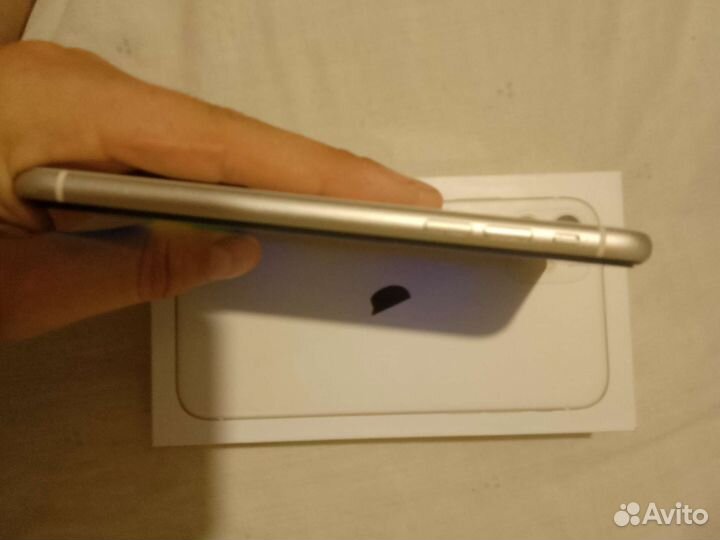 Мобильные телефоны