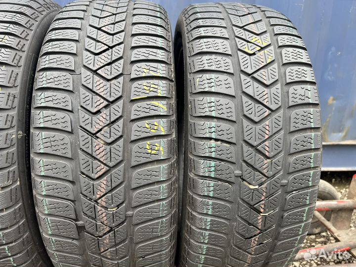 Pirelli Winter Sottozero 3 215/60 R16 99H