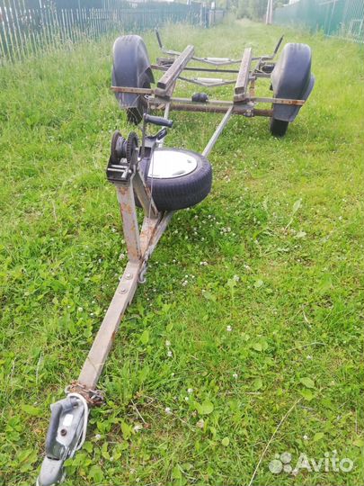 Лодочный прицеп