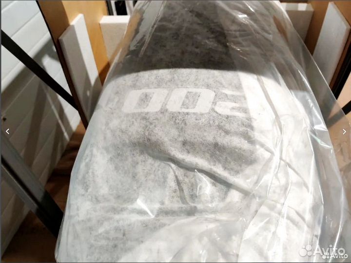 Мотор лодочный Suzuki DF200APX черный