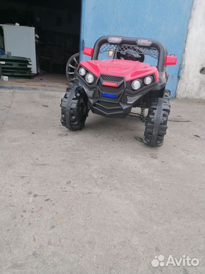 Детский электромобиль