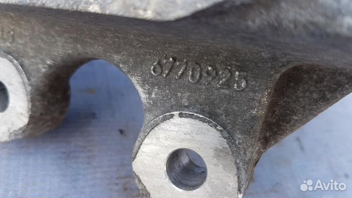 Кулак поворотный задний левый BMW 5-серия E60/E61