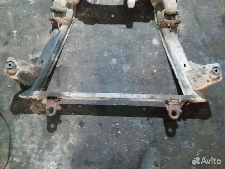 Балка подмоторная (подрамник) форд мондео 3