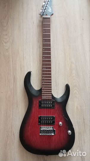 Электрогитара