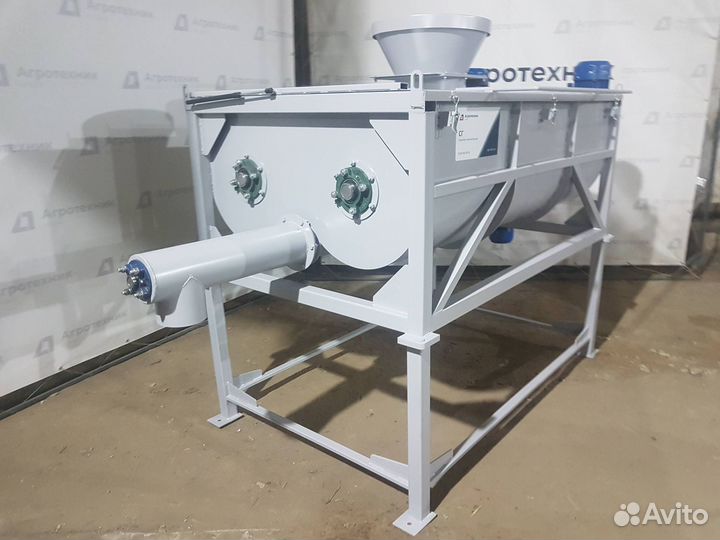 Смеситель горизонтальный