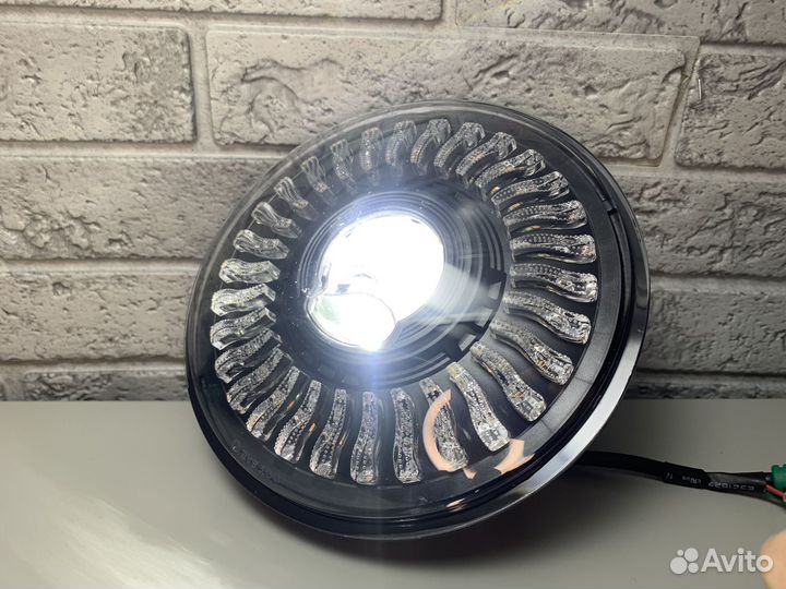 Светодиодные LED фары Нива с приветствием