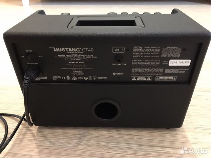 Моделирующий гитарный комбоусилитель