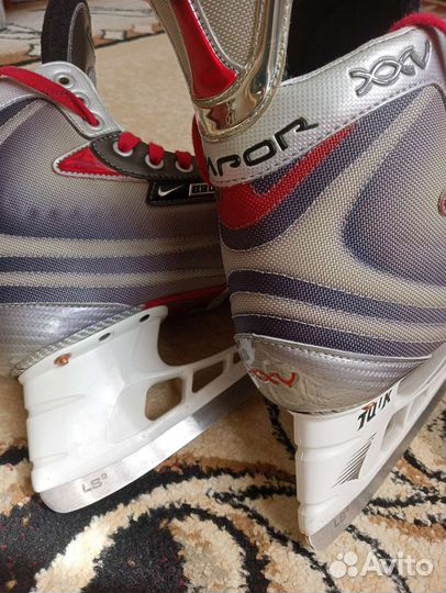 Хоккейные коньки Bauer XXV