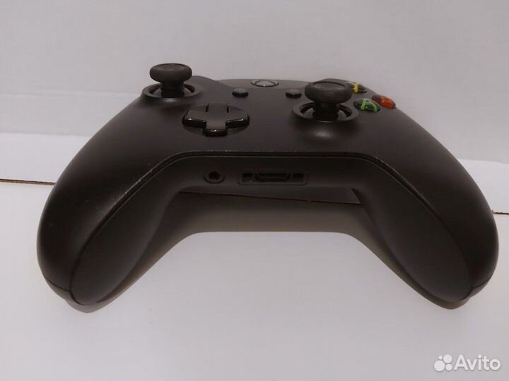 Геймпад Xbox One