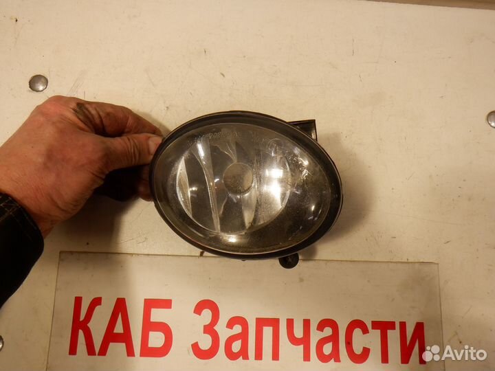 Фара противотуманная правая VW Golf 2009-2012