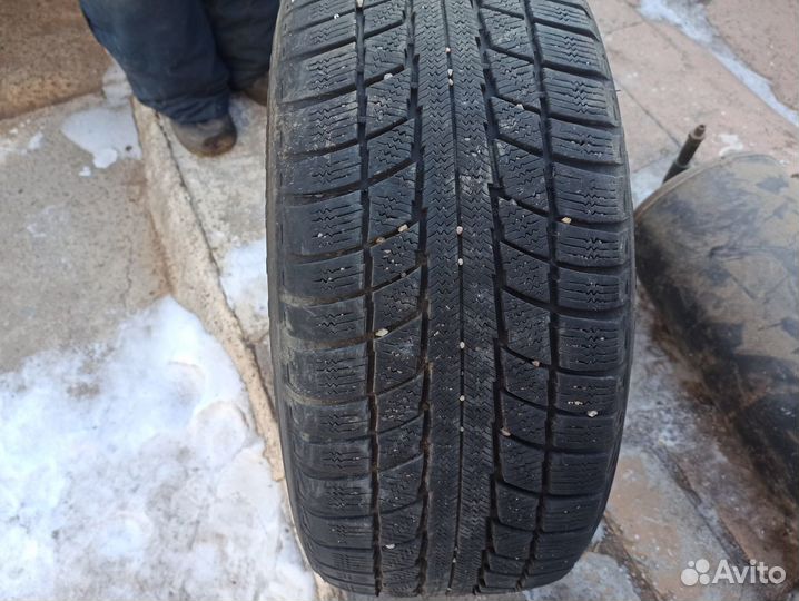 Triangle LL01 225/50 R17